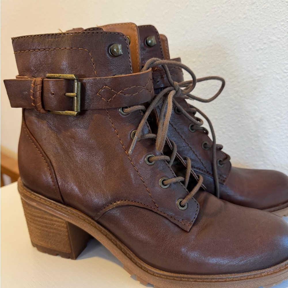 Brown Lace Up Boots with Chunky Heel